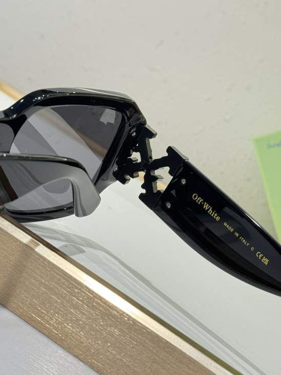 Picture of Off White Sunglasses _SKUfw72644427fw